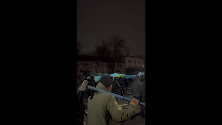 В Алматы ночью при попытке штурма админзданий были ликвидированы десятки 