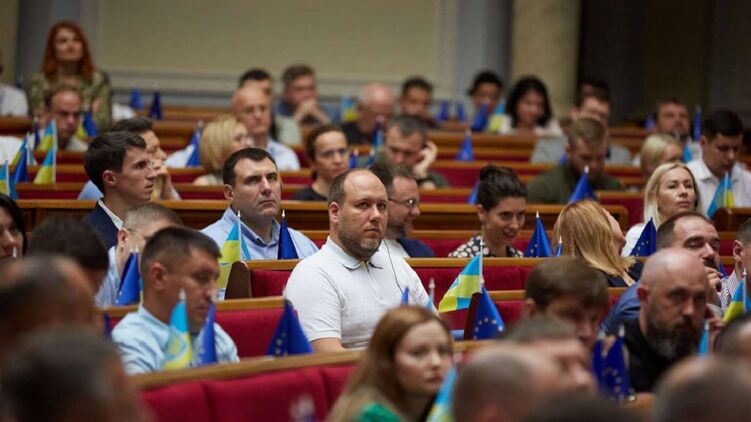 Парламент пока отказался рассматривать законопроект о новых требованиях к отбору руководителей антикоррупционных органов, фото: rada.gov.ua