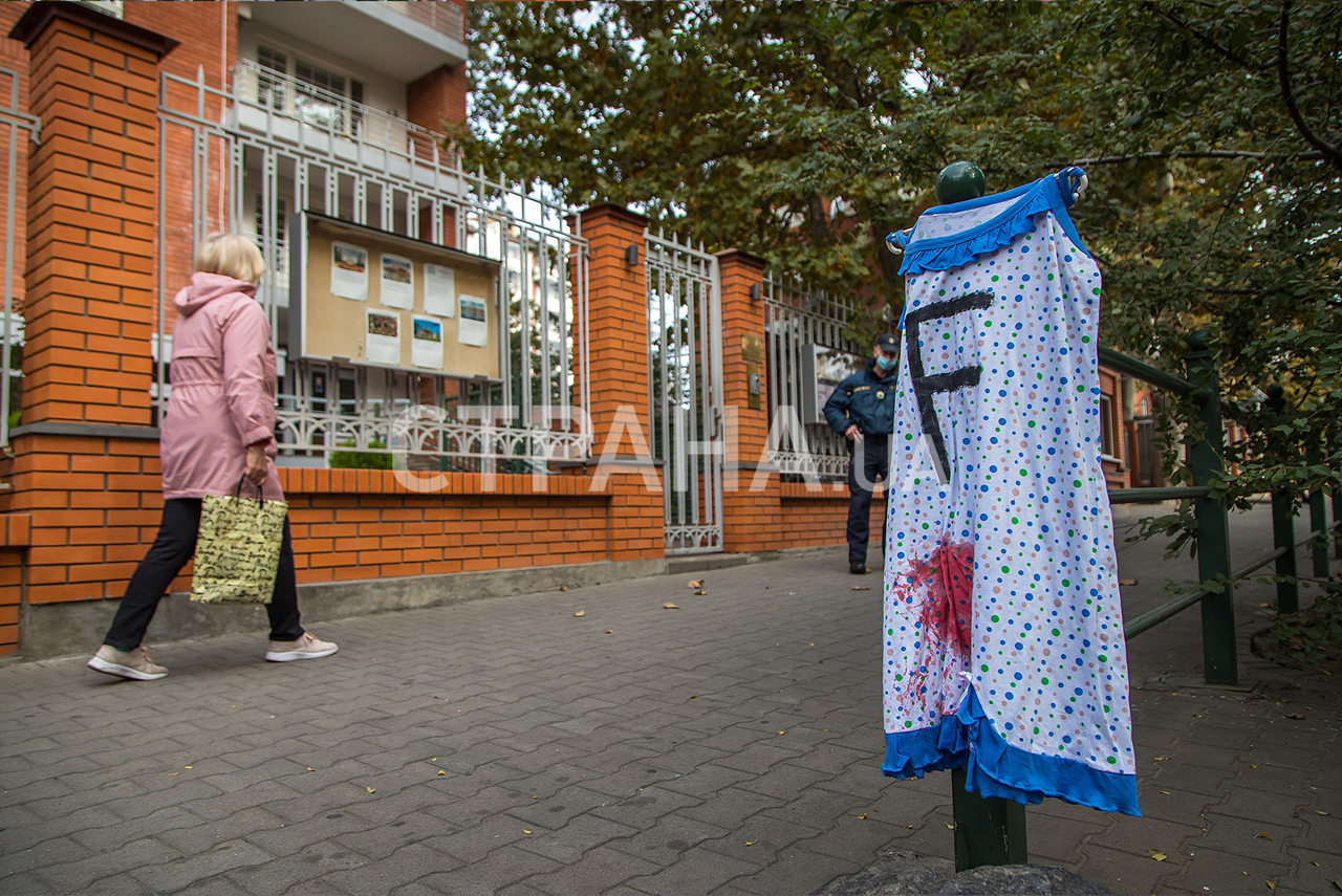 Акция Фемен в Одессе. Фото: Страна