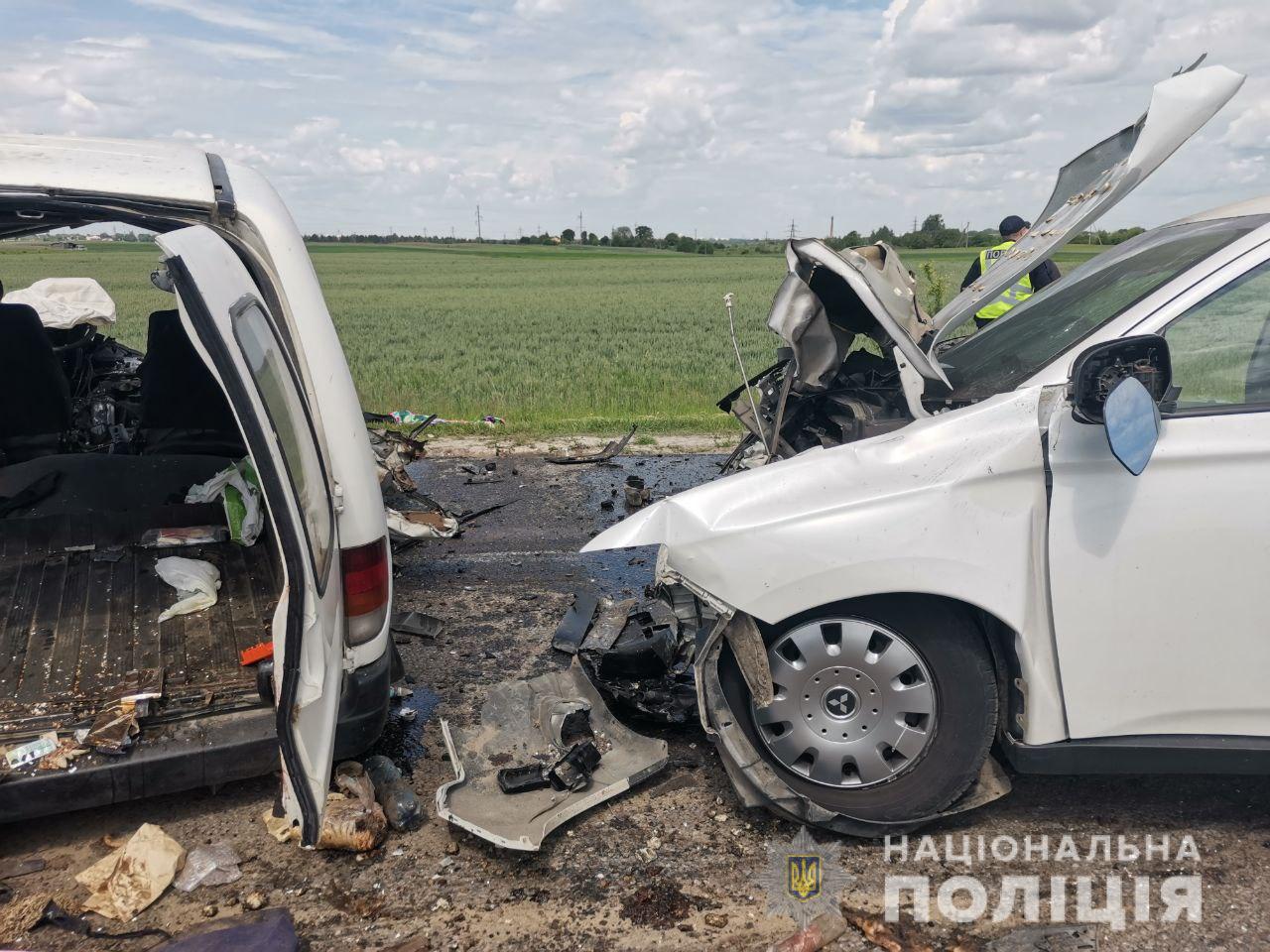 В Ровенской области произошла авария, погибли 2 человека. Фото: полиция