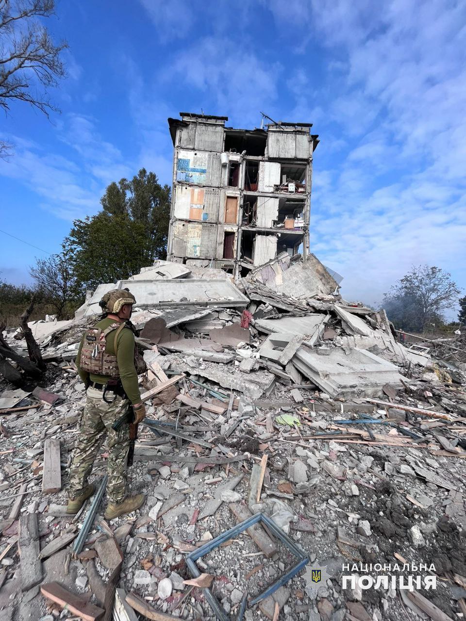 Бомба попала в жилой дом в Авдеевке